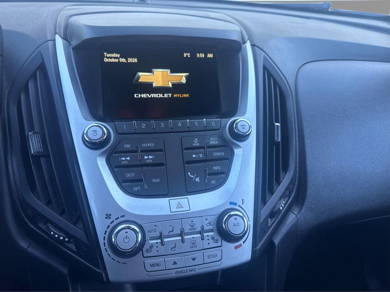 2017 Chevrolet Equinox Premier Photo