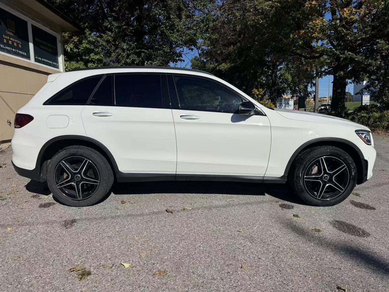 2020 Mercedes-Benz GLC 300 Photo