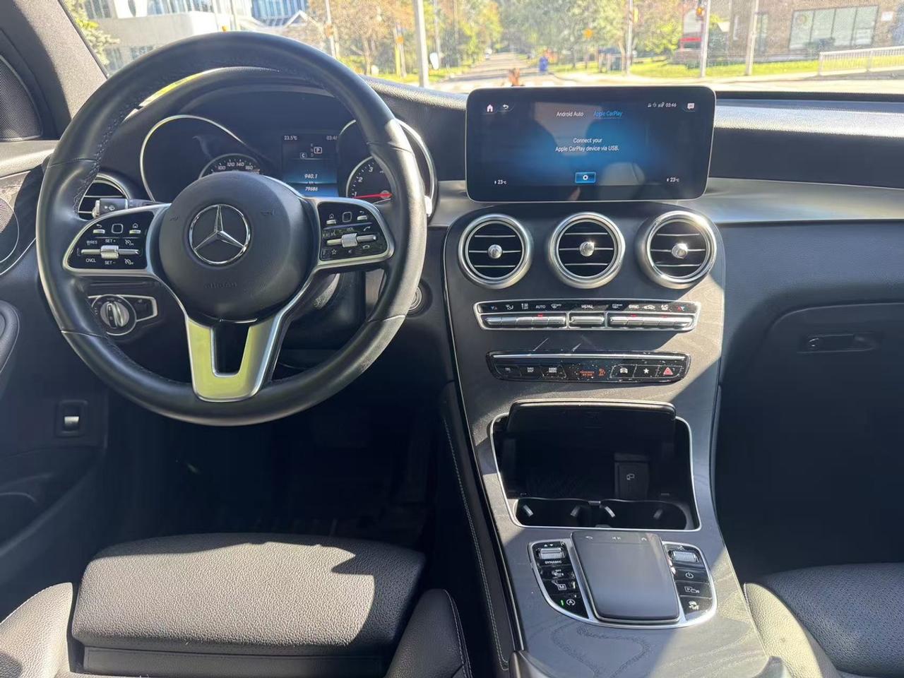 2020 Mercedes-Benz GLC 300 Photo