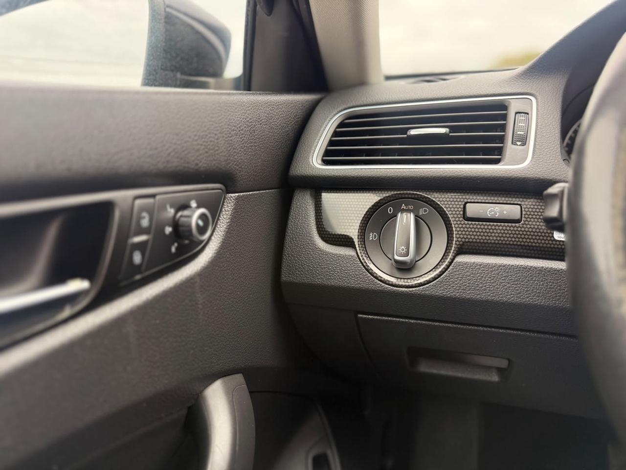 2014 Volkswagen Passat TDI Comfortline Photo