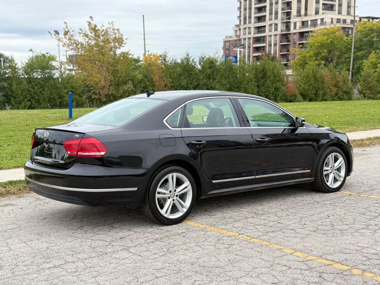 2014 Volkswagen Passat TDI Comfortline Photo