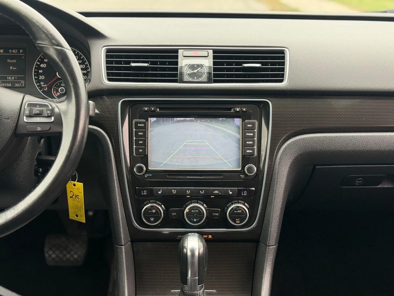 2014 Volkswagen Passat TDI Comfortline Photo