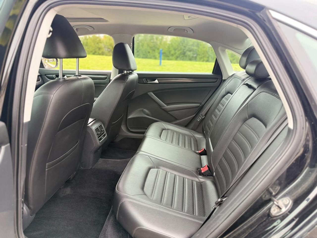 2014 Volkswagen Passat TDI Comfortline Photo