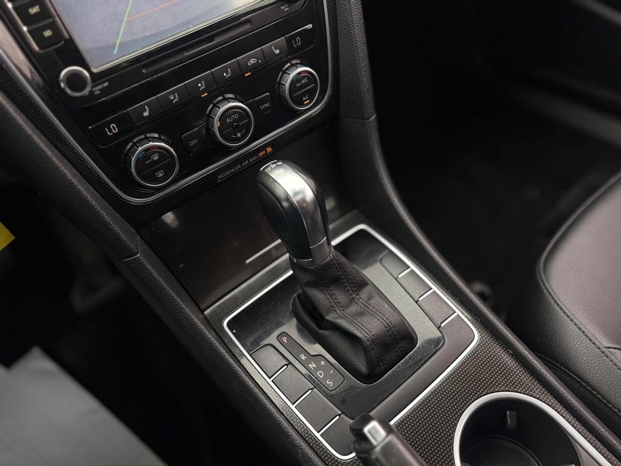 2014 Volkswagen Passat TDI Comfortline Photo