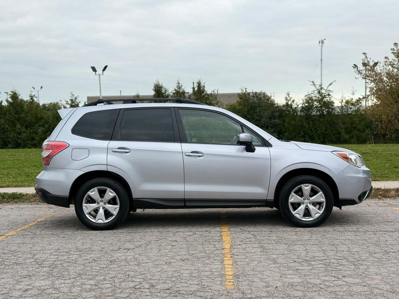 2016 Subaru Forester TOURING Photo