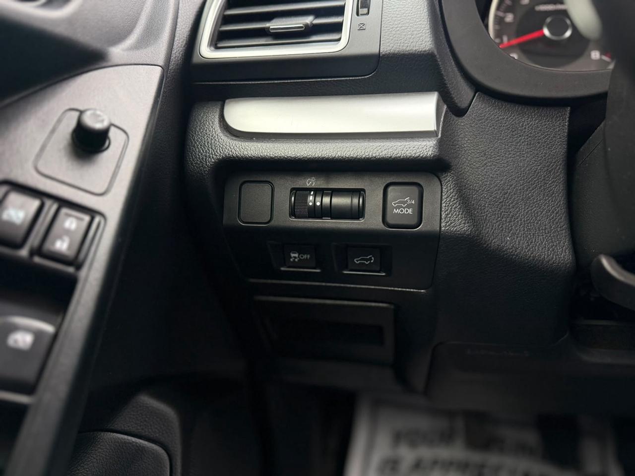2016 Subaru Forester TOURING Photo