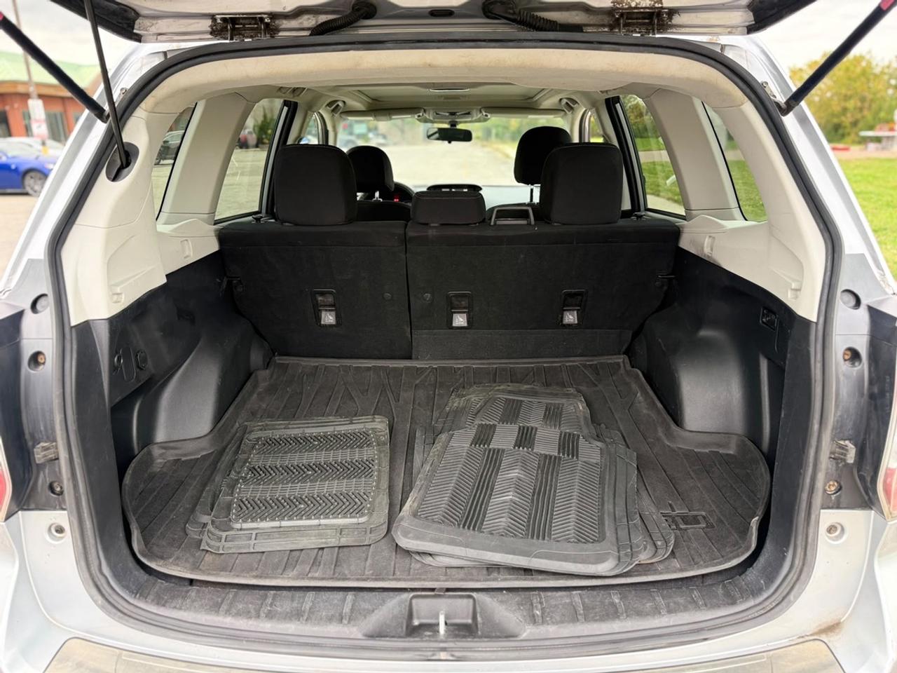 2016 Subaru Forester TOURING Photo