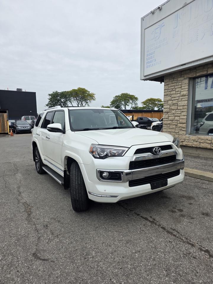 2016 Toyota 4Runner Limited Photo5