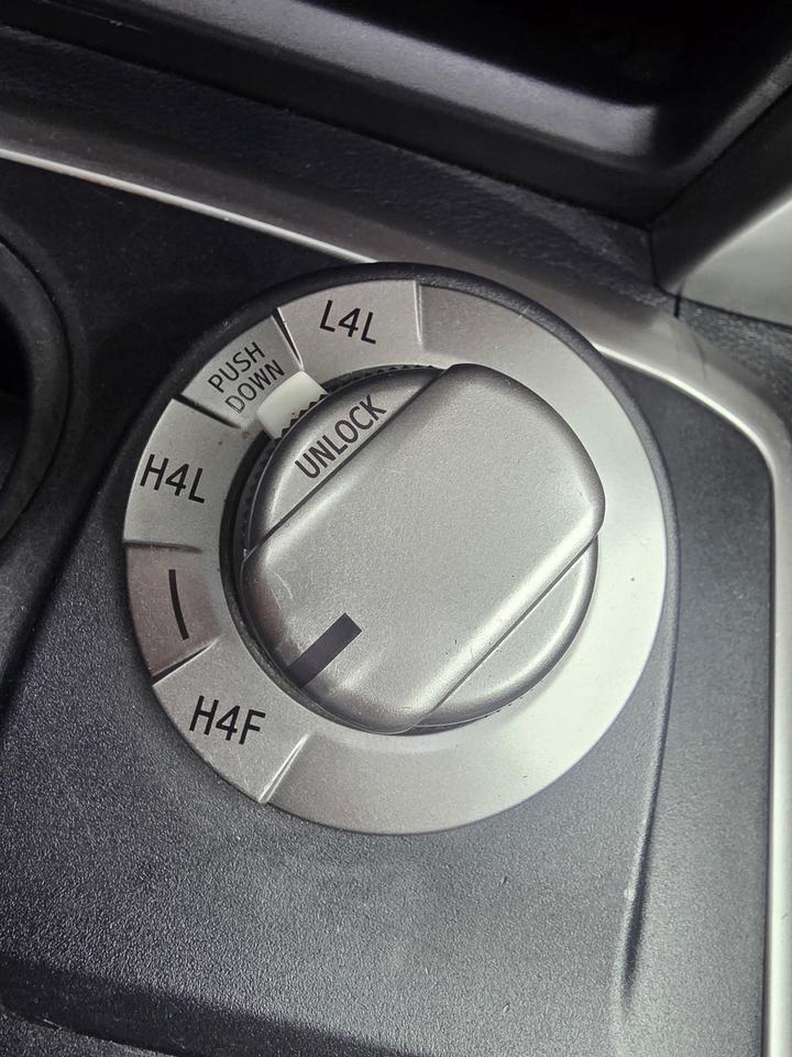 2016 Toyota 4Runner Limited Photo