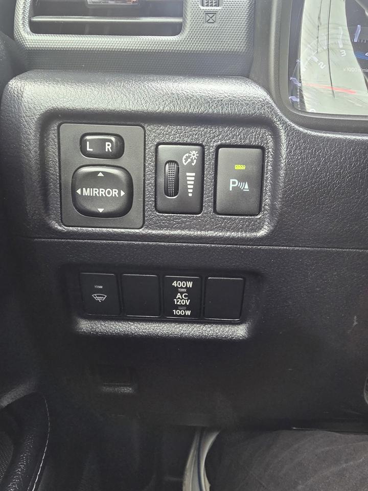 2016 Toyota 4Runner Limited Photo