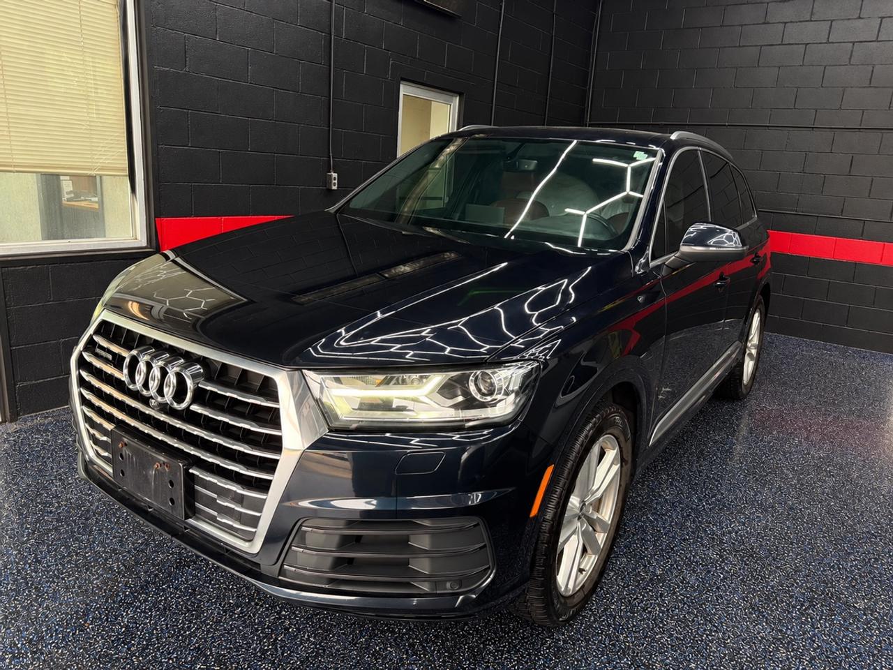 2017 Audi Q7 Premium Plus Photo0
