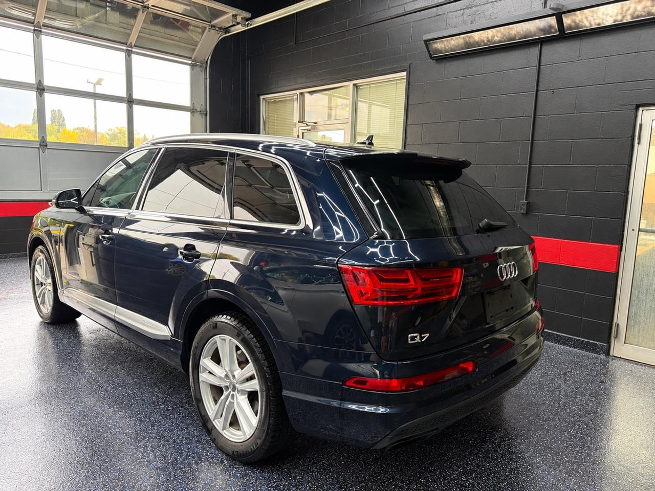 2017 Audi Q7 Premium Plus Photo