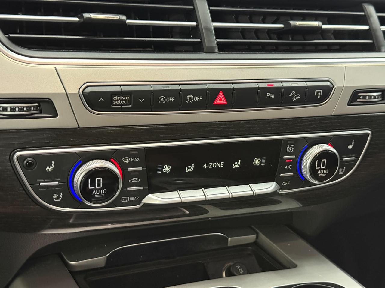 2017 Audi Q7 Premium Plus Photo
