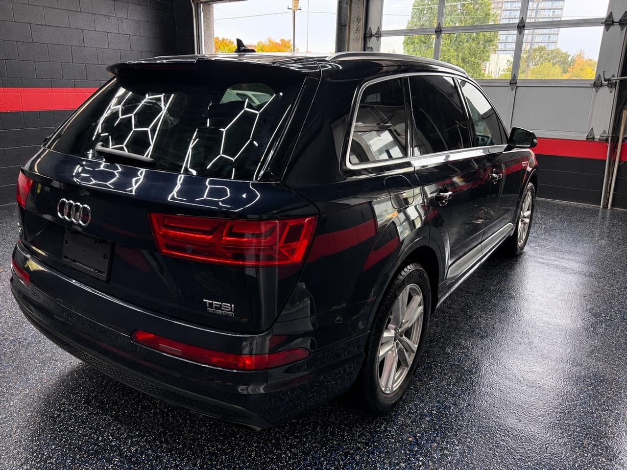 2017 Audi Q7 Premium Plus Photo