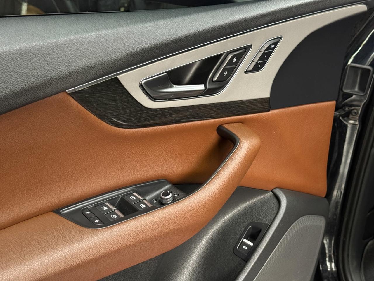 2017 Audi Q7 Premium Plus Photo