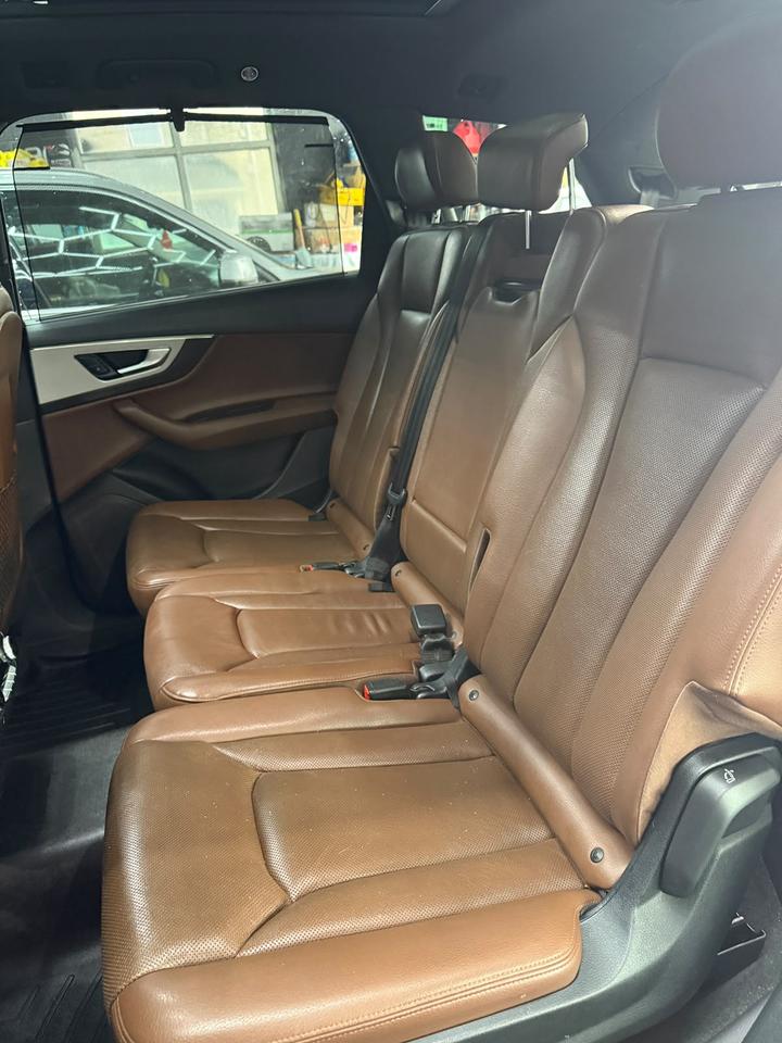 2017 Audi Q7 Premium Plus Photo