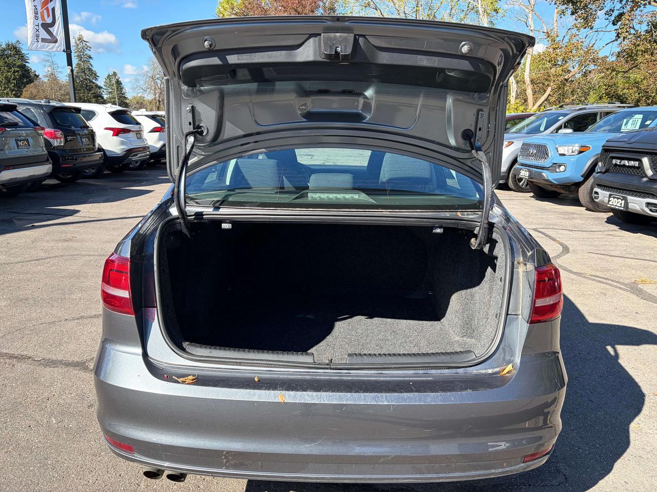 2015 Volkswagen Jetta 1.8 TSI Comfortline Heated Seats One Owner Photo