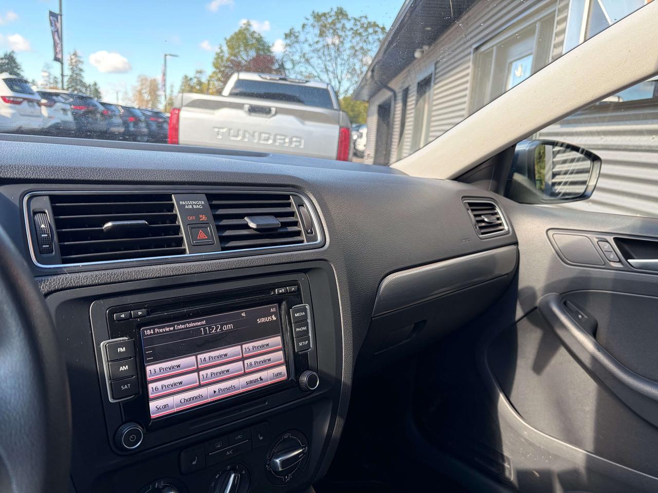 2015 Volkswagen Jetta 1.8 TSI Comfortline Heated Seats One Owner Photo