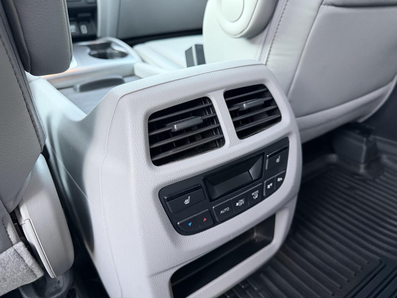 2019 Honda Ridgeline RTL Loaded Photo