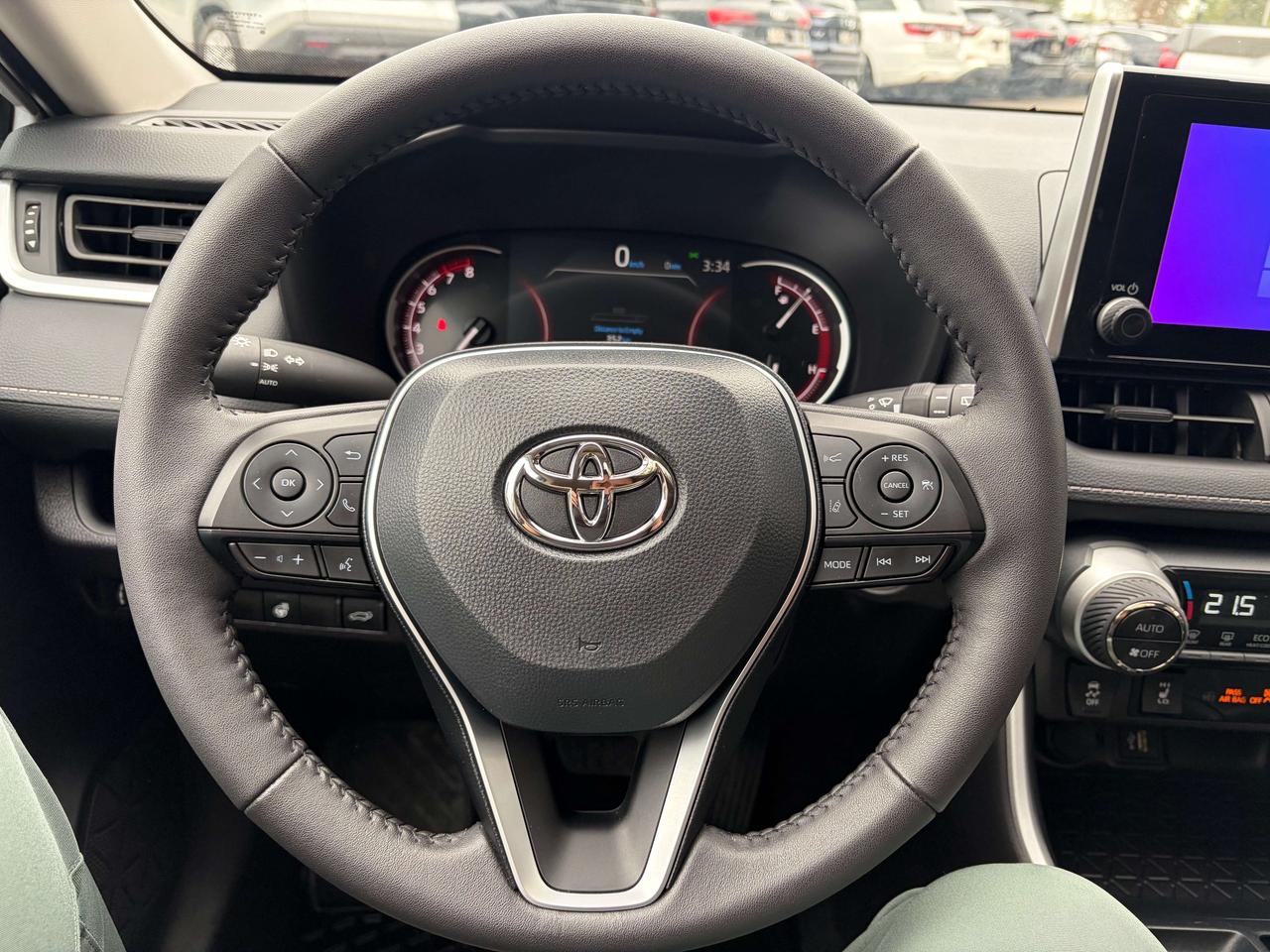 2025 Toyota RAV4 XLE AWD Moonroof One Owner Heated Seats & Steeri Photo