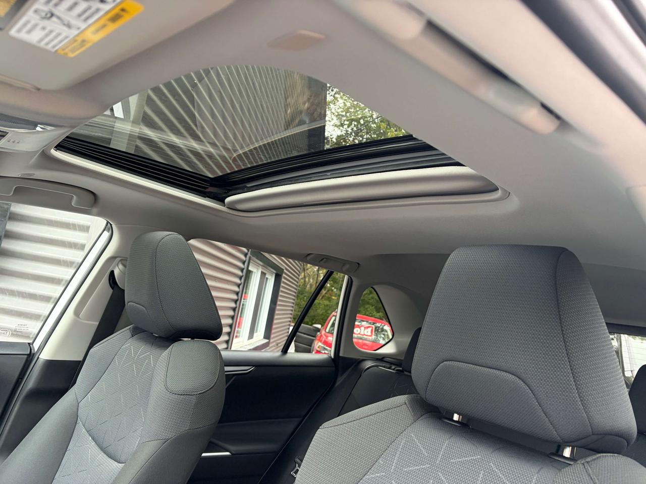2025 Toyota RAV4 XLE AWD Moonroof One Owner Heated Seats & Steeri Photo