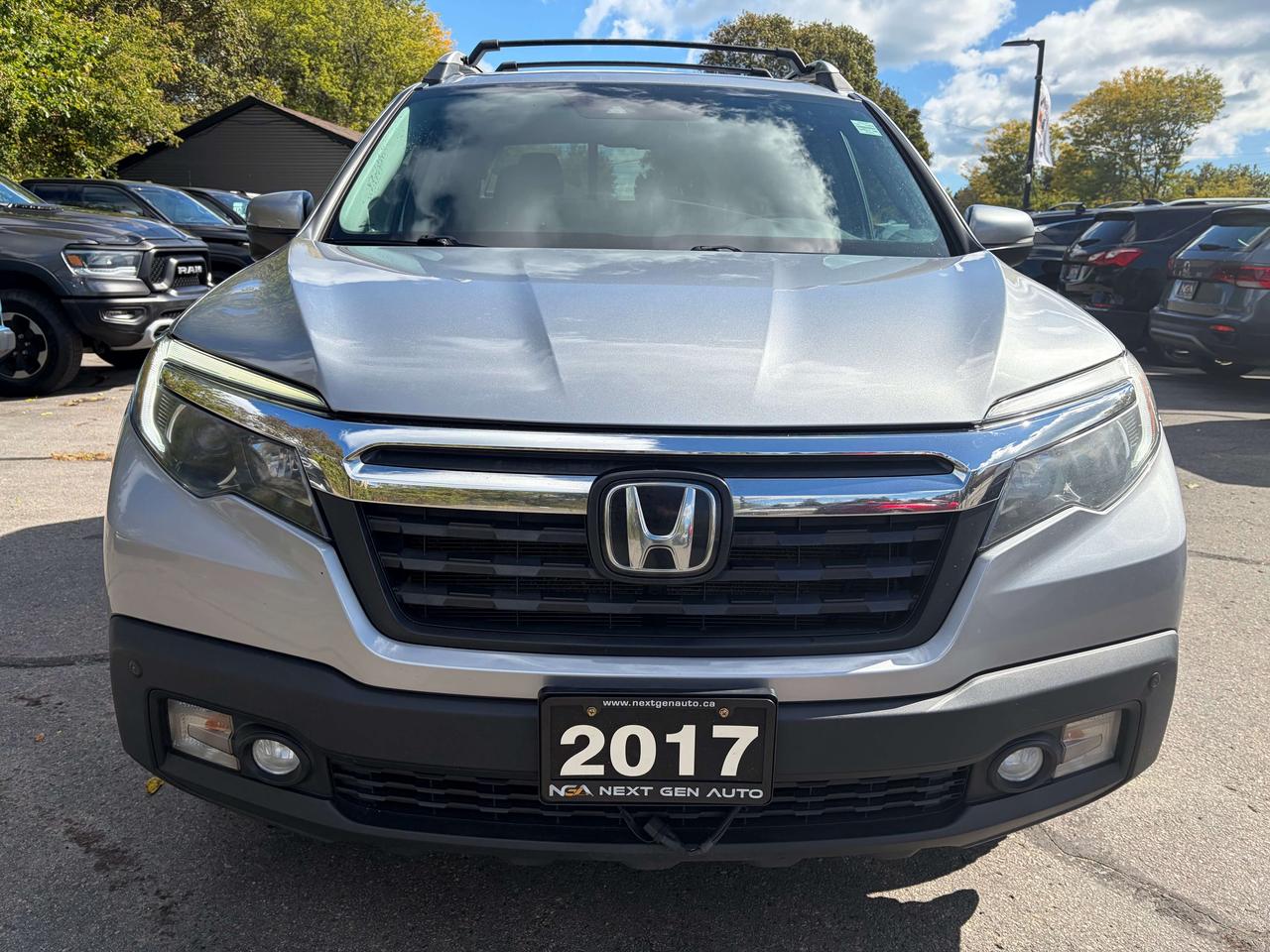 2017 Honda Ridgeline EX-L AWD Leather Moonroof Clean CARFAX Photo2