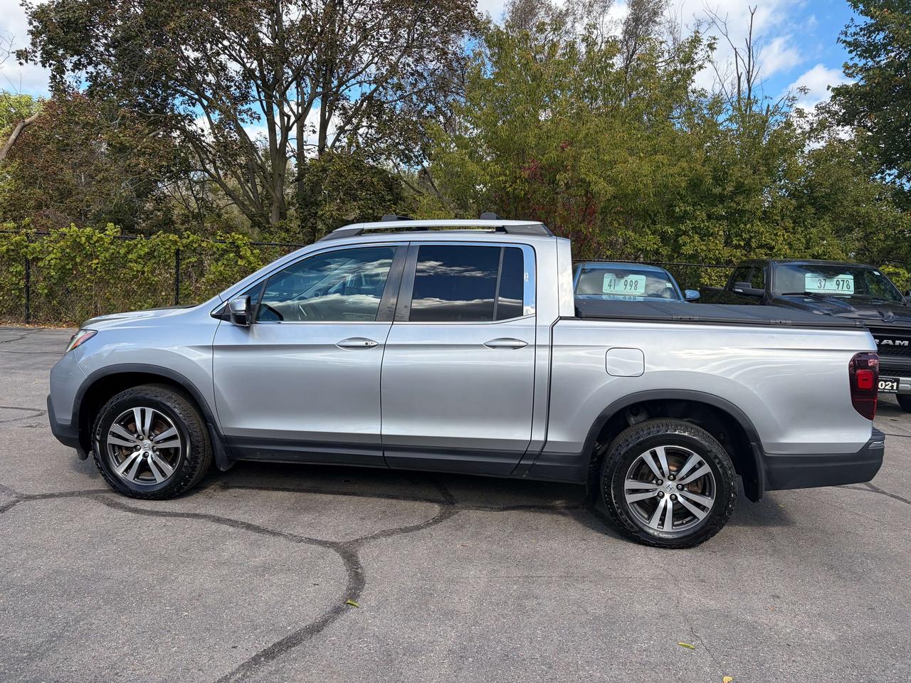 2017 Honda Ridgeline EX-L AWD Leather Moonroof Clean CARFAX Photo