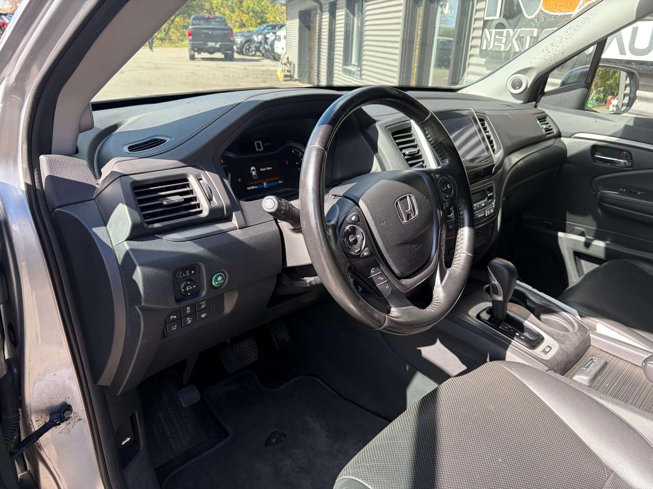 2017 Honda Ridgeline EX-L AWD Leather Moonroof Clean CARFAX Photo