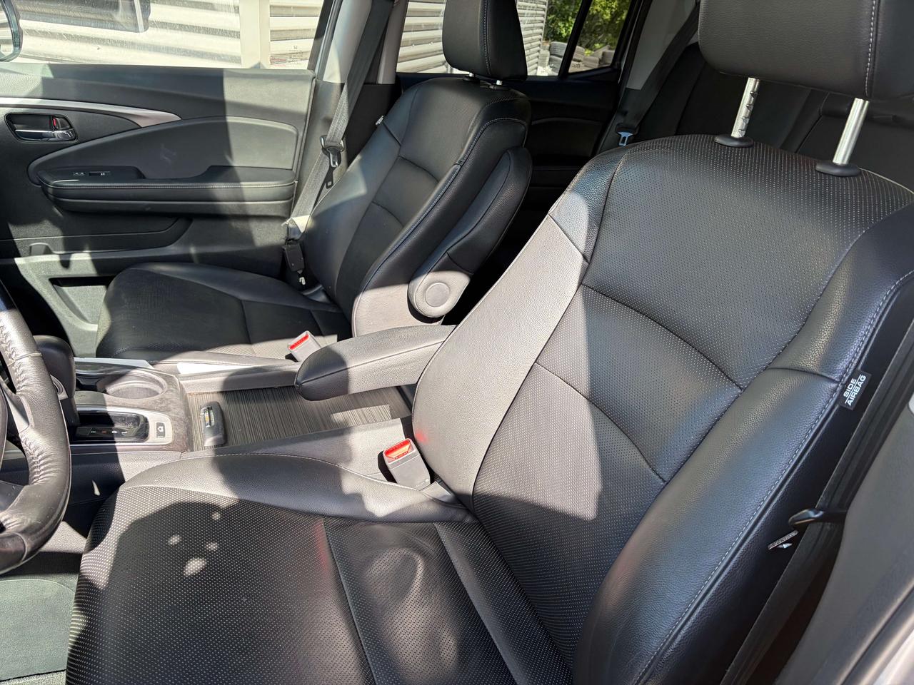 2017 Honda Ridgeline EX-L AWD Leather Moonroof Clean CARFAX Photo