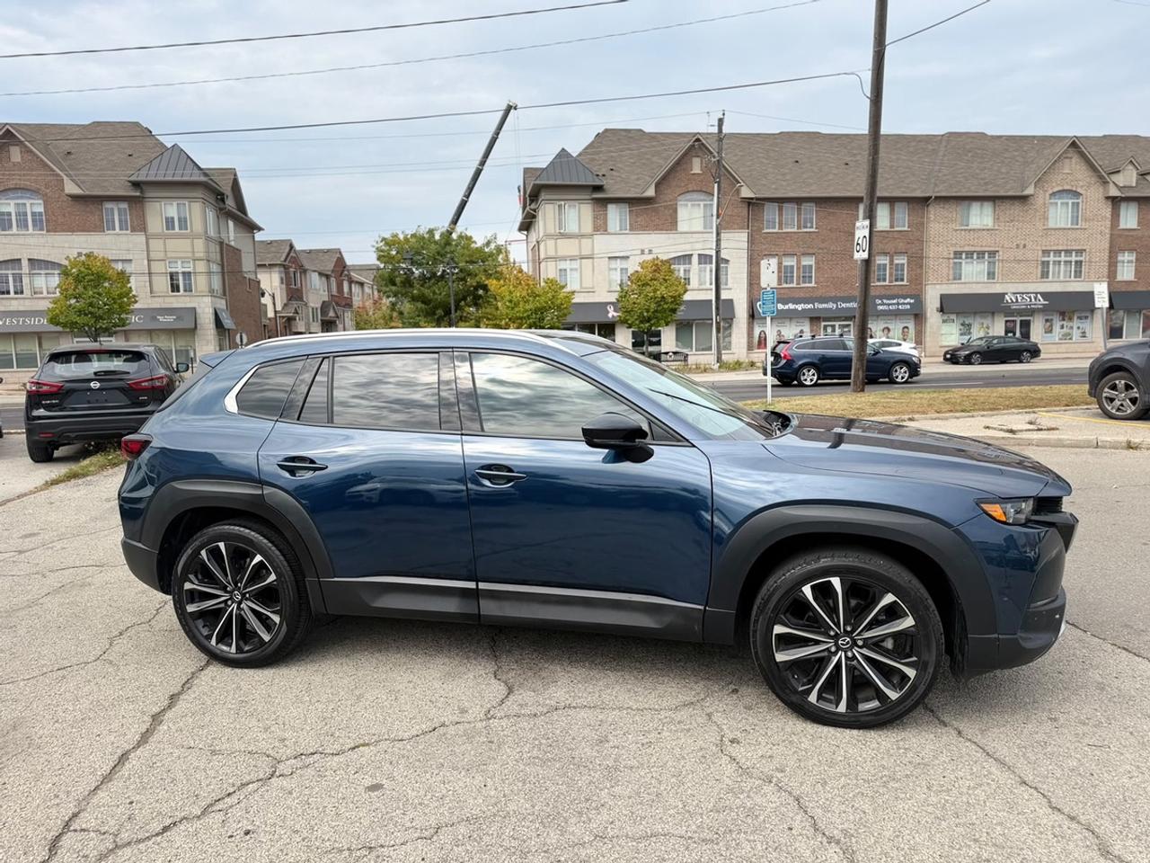2024 Mazda CX-50 25 S Premium Photo3