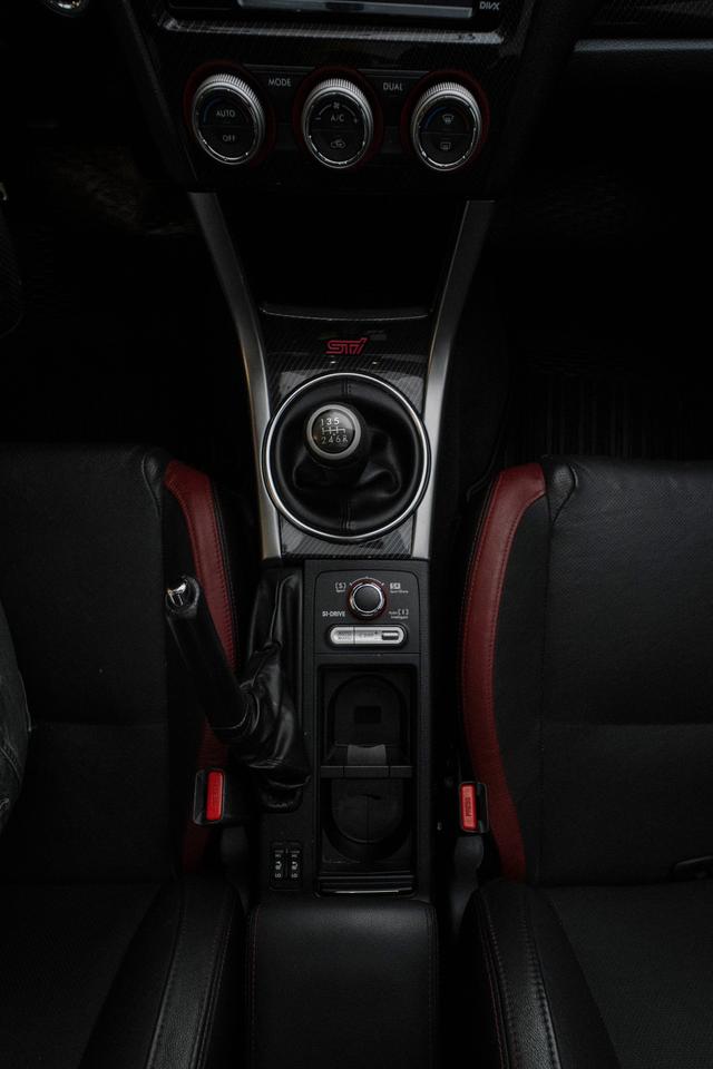 2015 Subaru WRX STI Limited Photo