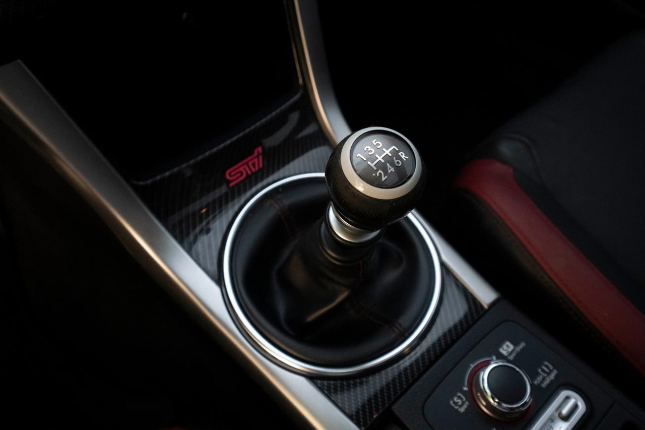 2015 Subaru WRX STI Limited Photo