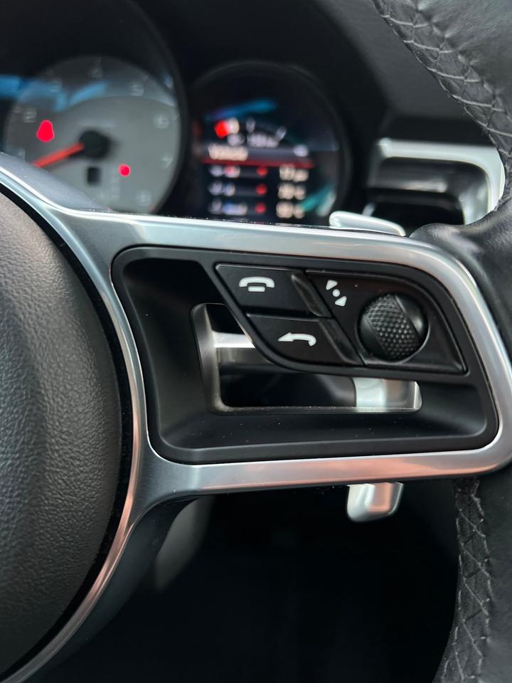 2019 Porsche Macan S | NO ACCIDENT | Panoramic Roof | Navigation Photo