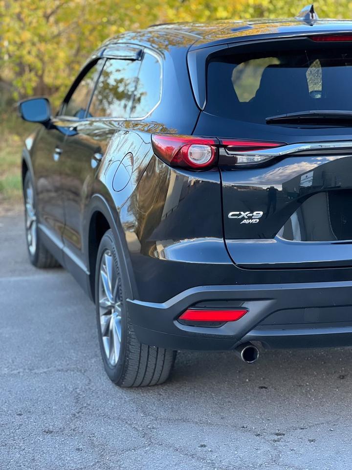 2019 Mazda CX-9 GS-L AWD | LEATHER | SUNROOF Photo