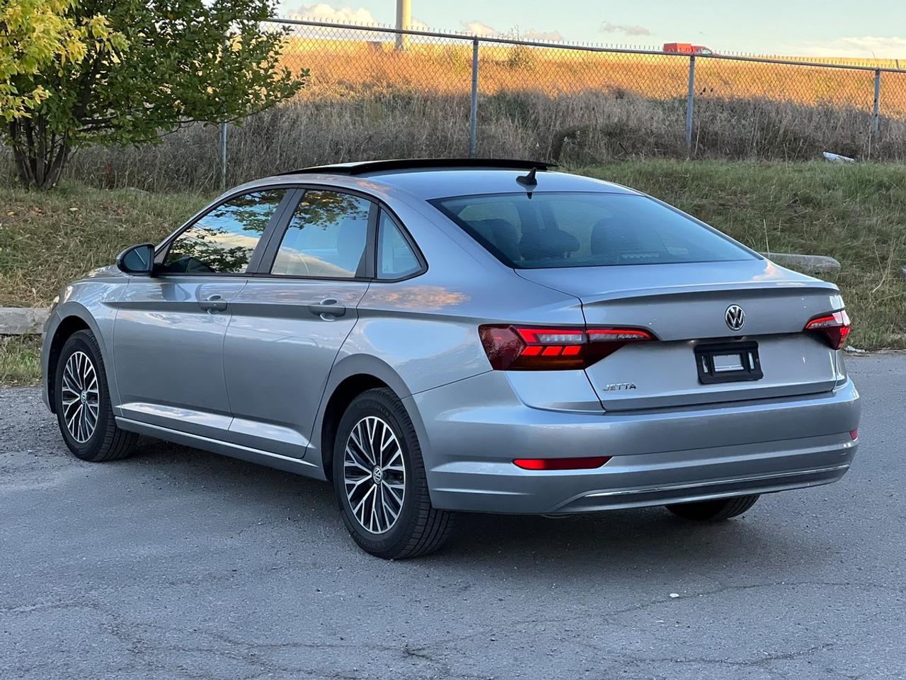2019 Volkswagen Jetta Highline | NO ACCIDENT | ONE ONWER | SUNROOF | LEA Photo