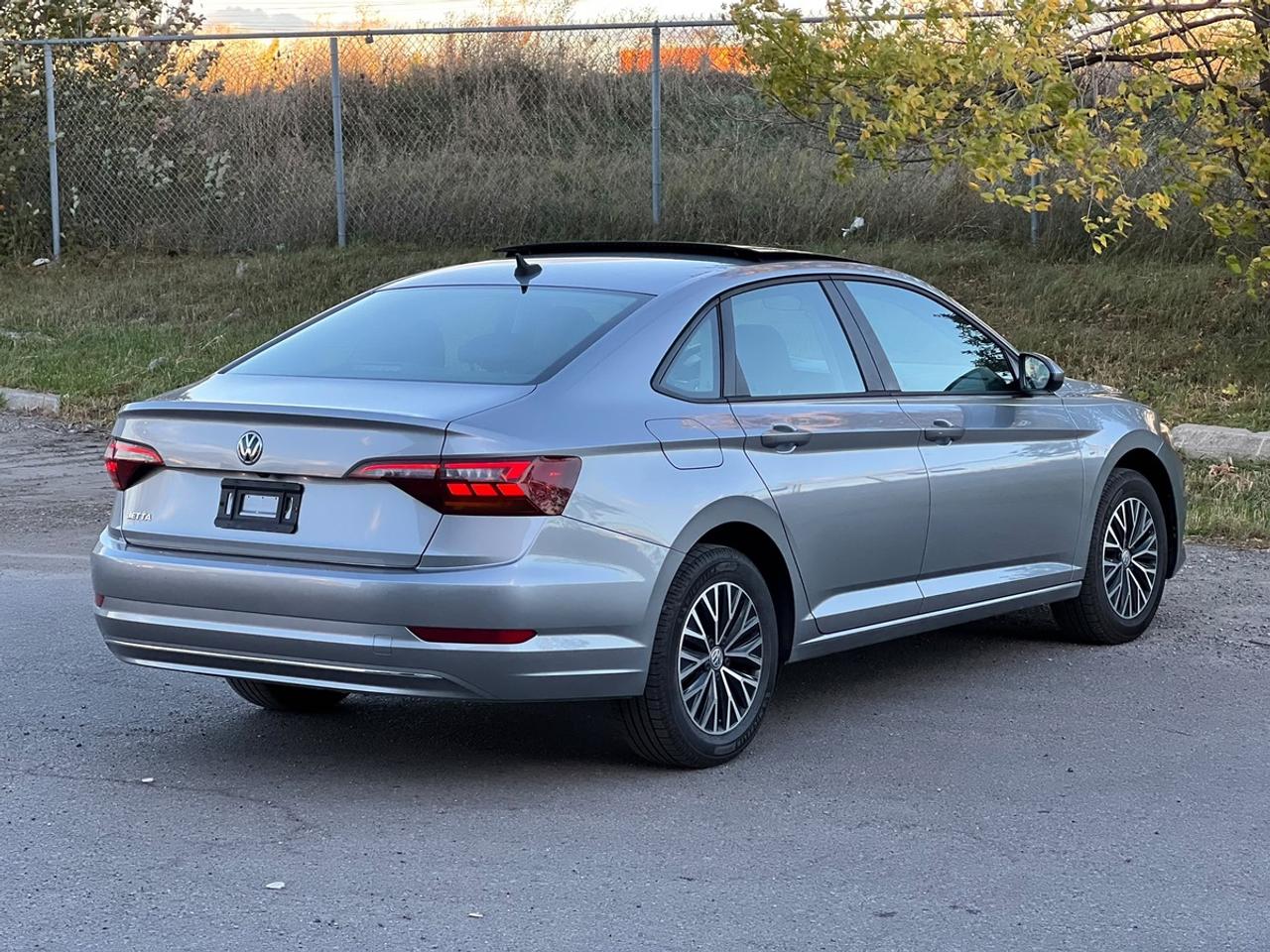 2019 Volkswagen Jetta Highline | NO ACCIDENT | ONE ONWER | SUNROOF | LEA Photo