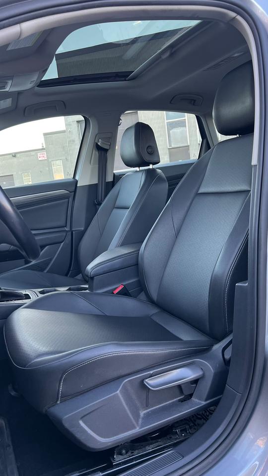 2019 Volkswagen Jetta Highline | NO ACCIDENT | ONE ONWER | SUNROOF | LEA Photo