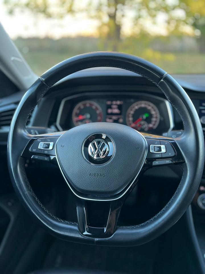 2019 Volkswagen Jetta Highline | NO ACCIDENT | ONE ONWER | SUNROOF | LEA Photo