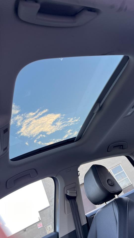 2019 Volkswagen Jetta Highline | NO ACCIDENT | ONE ONWER | SUNROOF | LEA Photo
