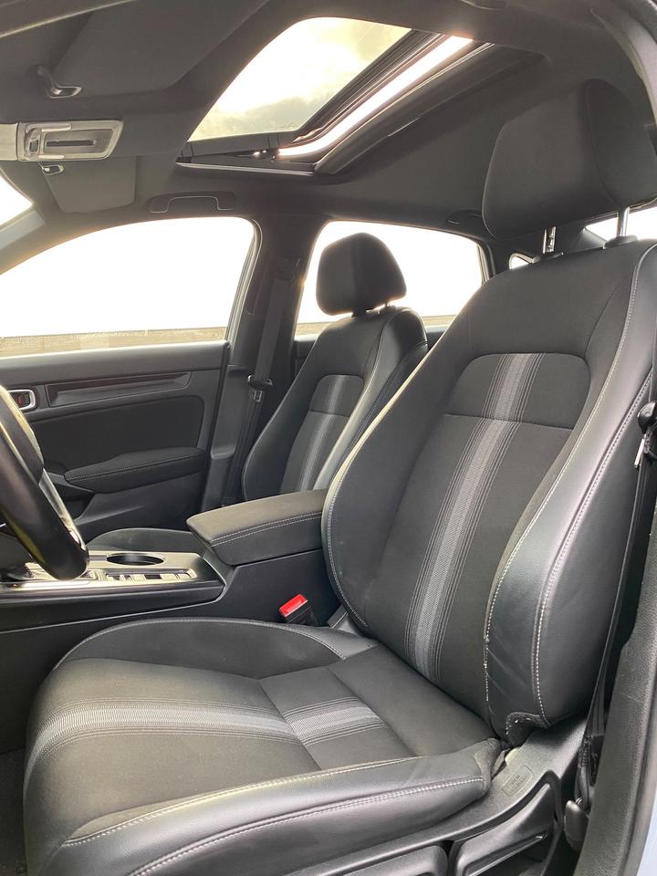 2022 Honda Civic SPORT | LEATHER | SUNROOF Photo