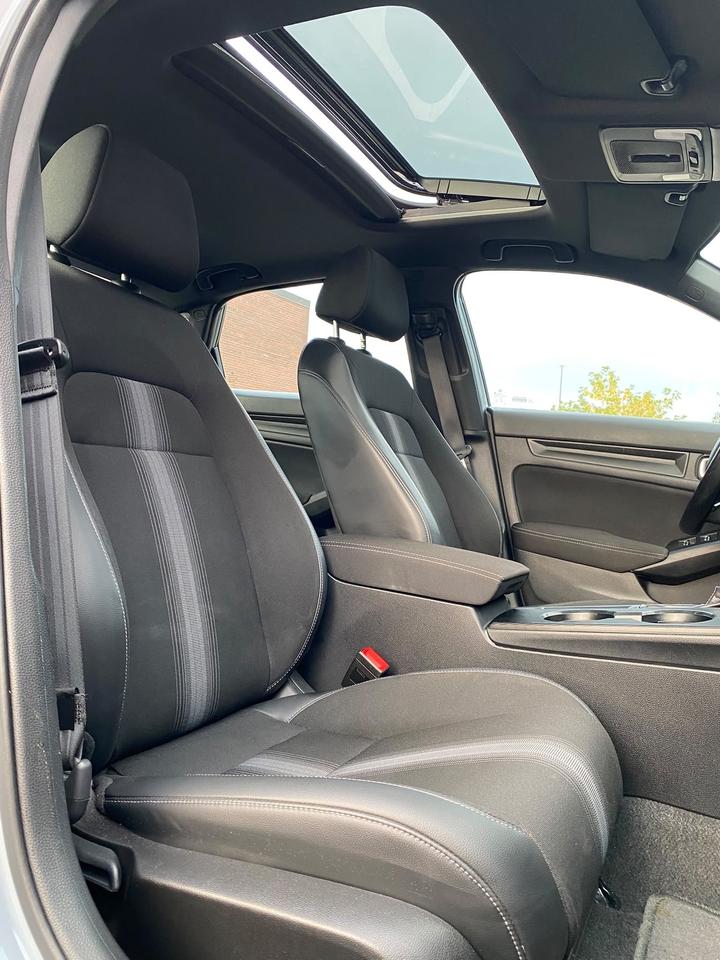 2022 Honda Civic SPORT | LEATHER | SUNROOF Photo