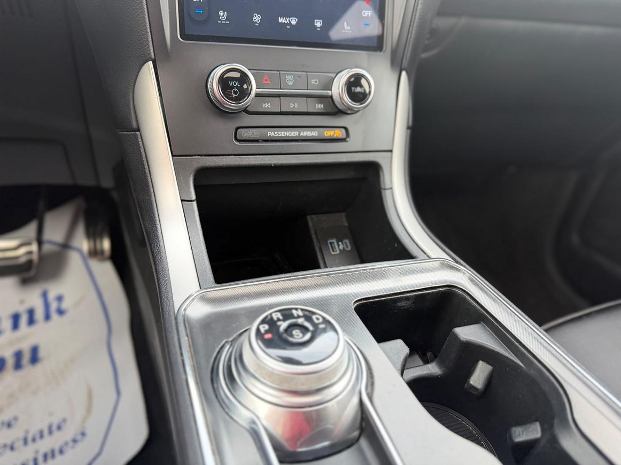 2024 Ford Edge SEL Photo