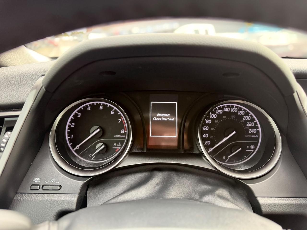 2024 Toyota Camry SE Photo