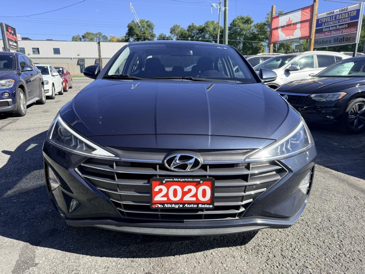2020 Hyundai Elantra PREFERRED - AUTO - ALLOYS - R.CAMERA - LOW KMS! Photo