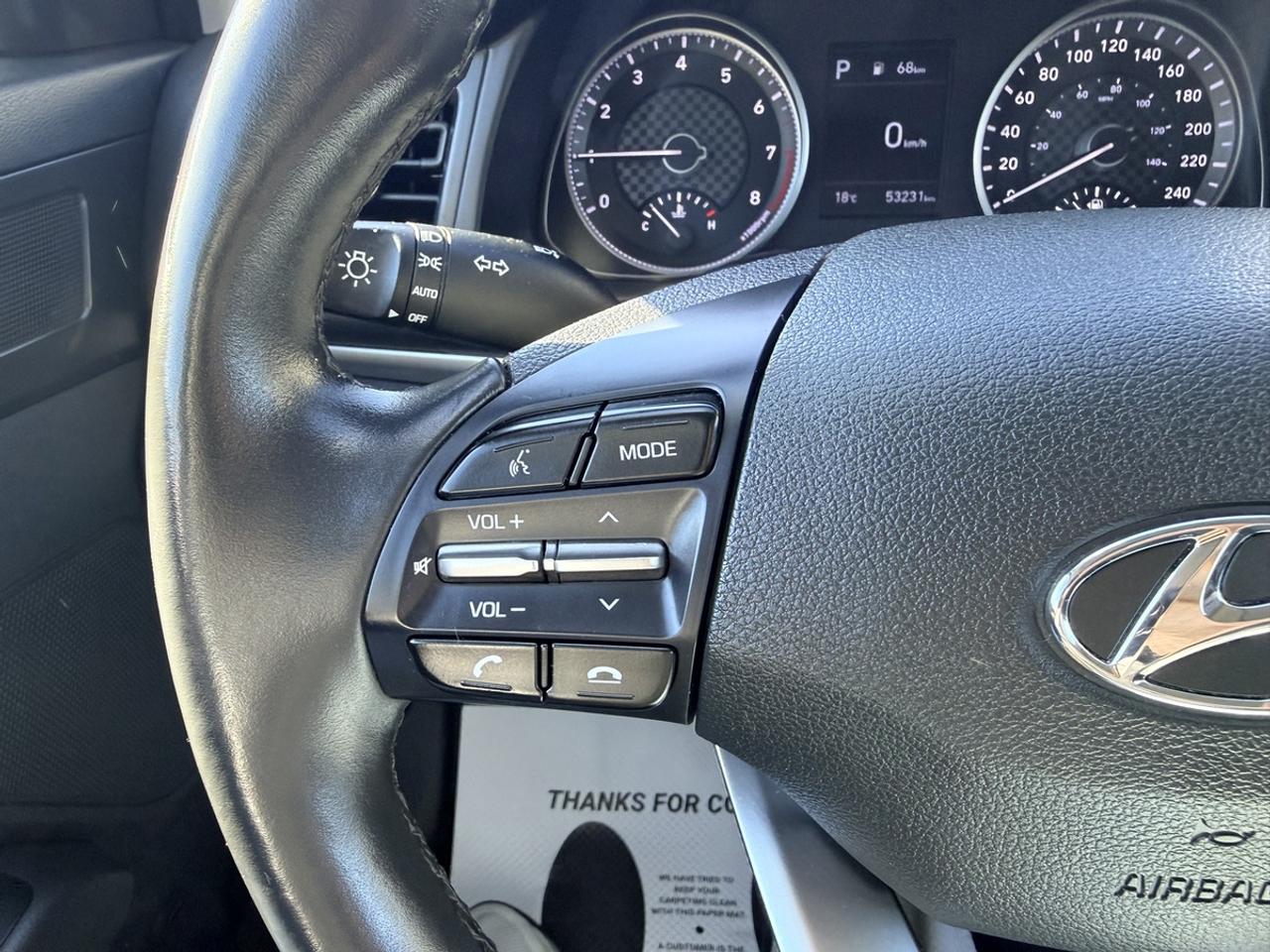 2020 Hyundai Elantra PREFERRED - AUTO - ALLOYS - R.CAMERA - LOW KMS! Photo