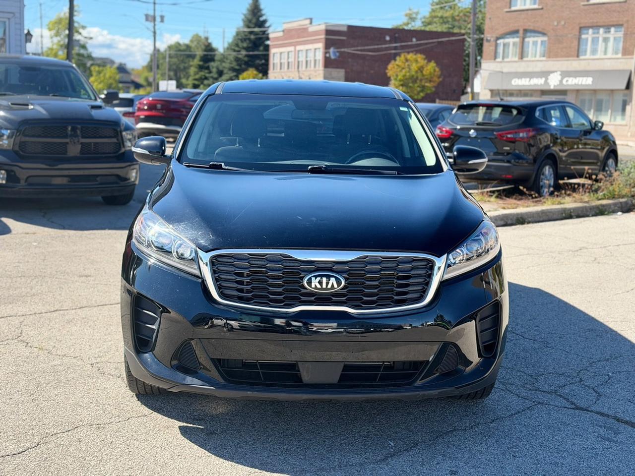 2020 Kia Sorento LX Photo1