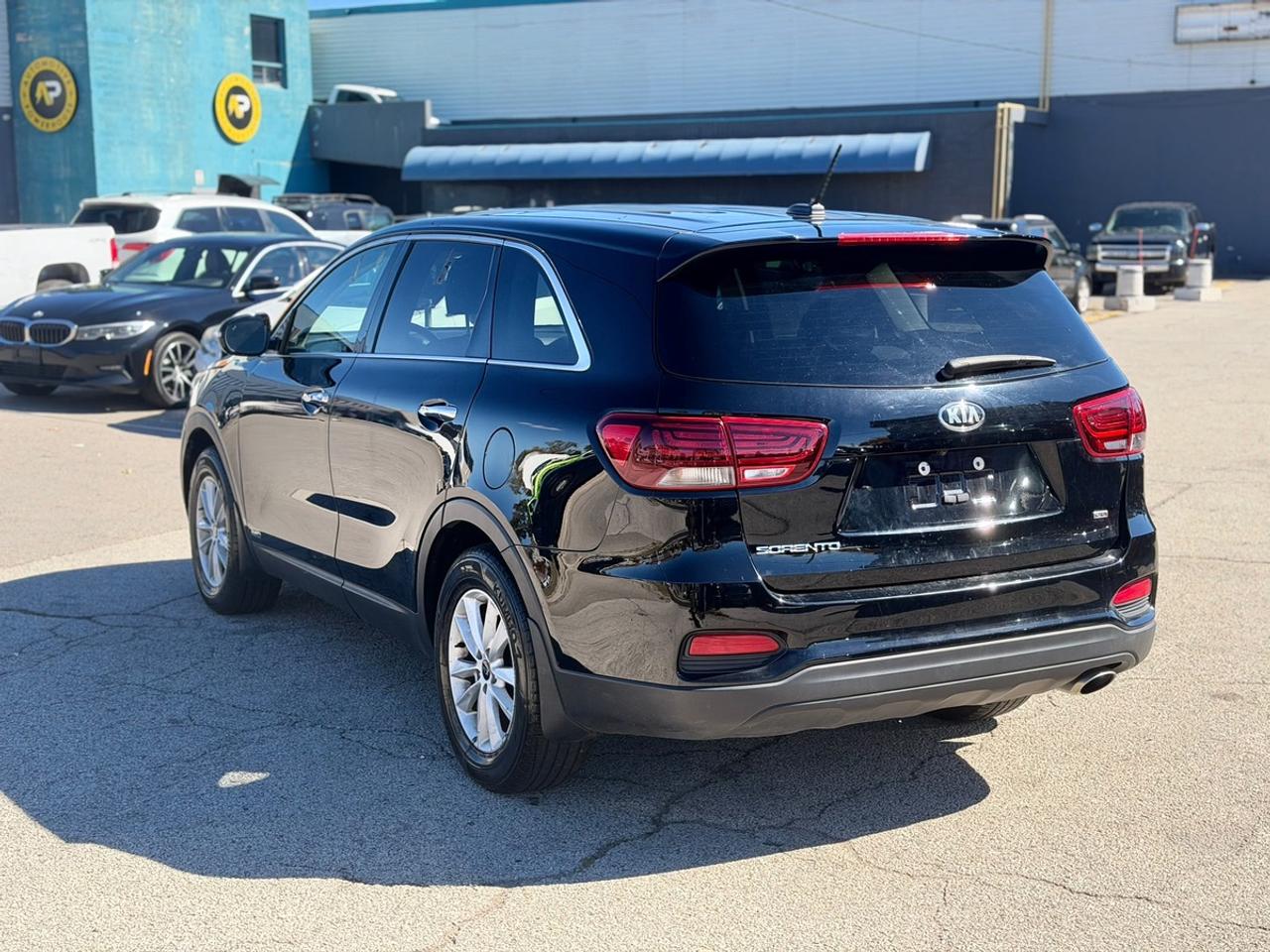 2020 Kia Sorento LX Photo