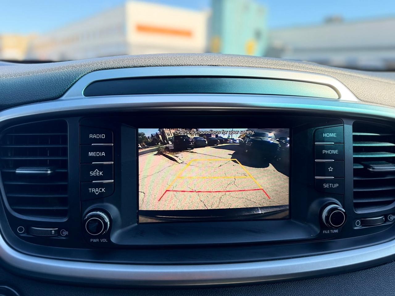 2020 Kia Sorento LX Photo