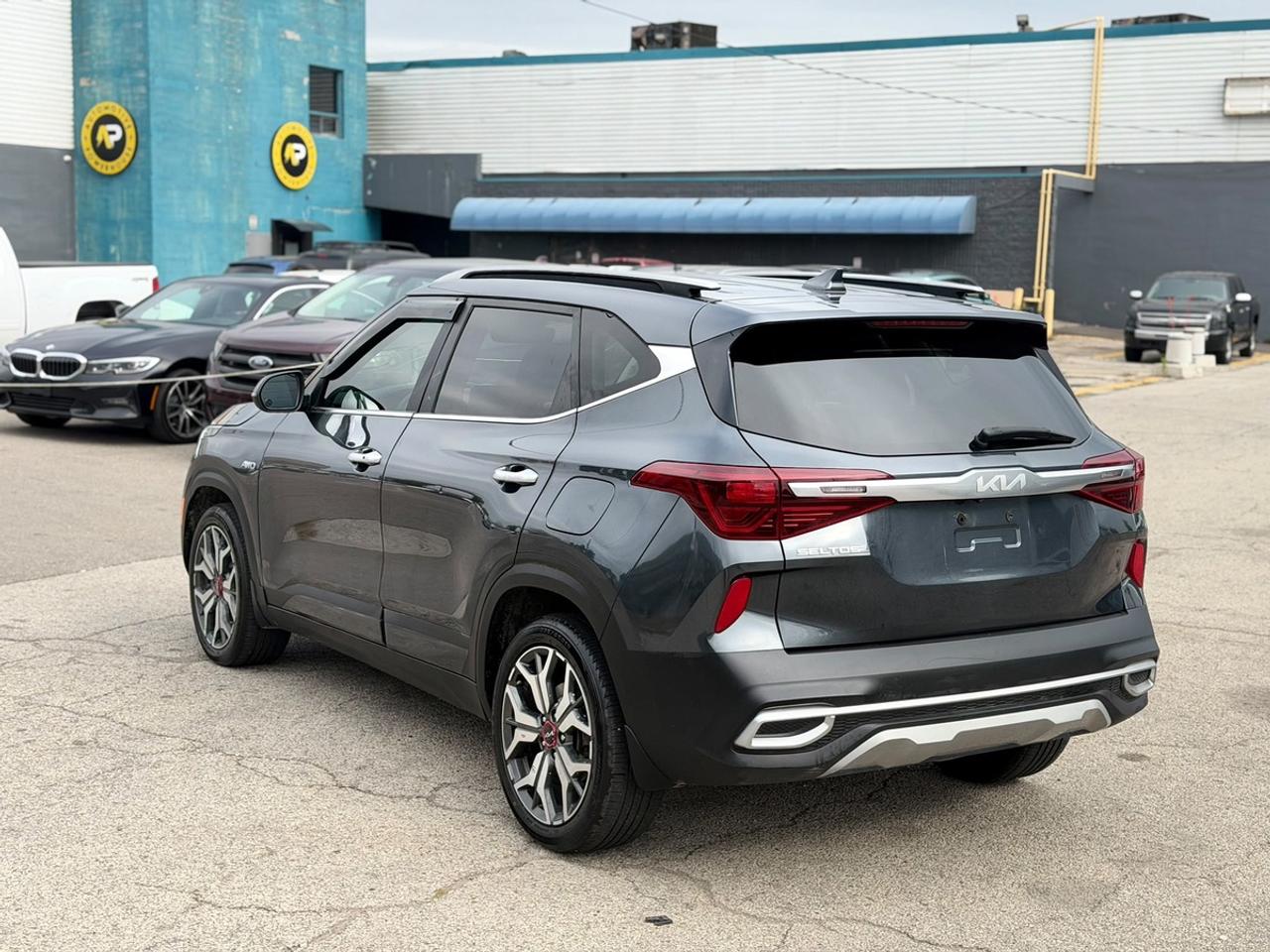 2023 Kia Seltos SX Photo