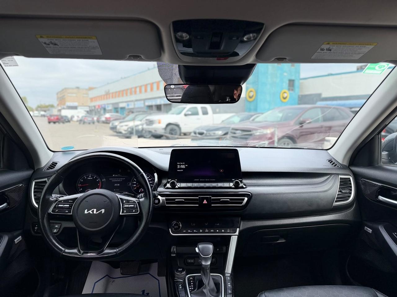 2023 Kia Seltos SX Photo